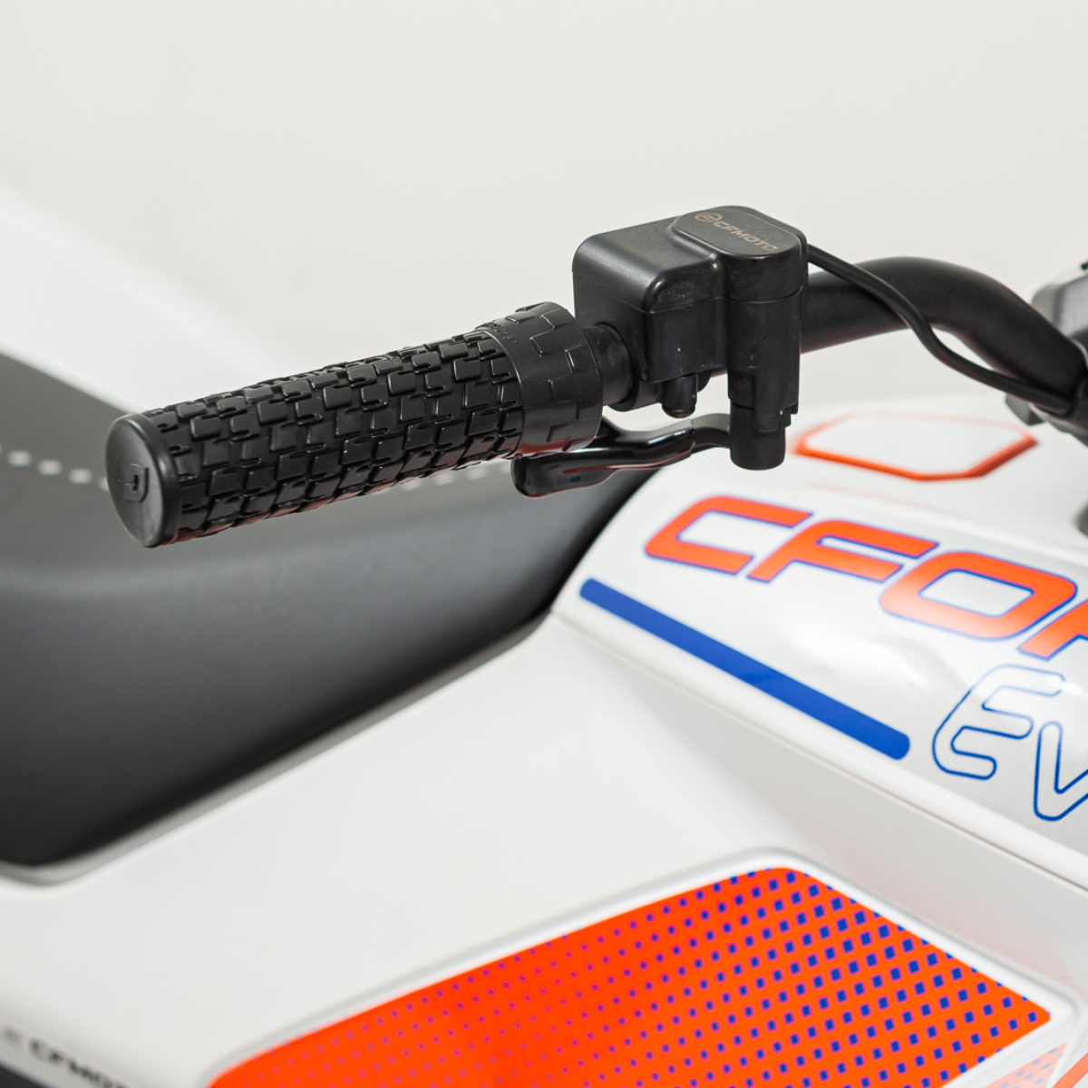 PUÑOS CIRCUIT OUTRIDER