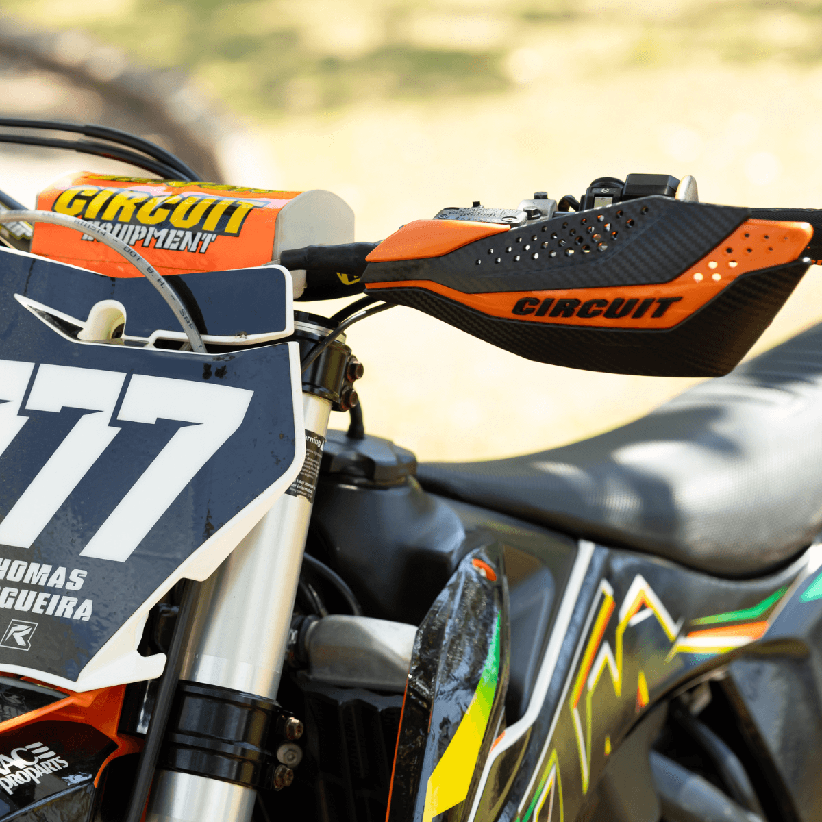 Protetor de Mão Dakar Instalado na motoclicleta