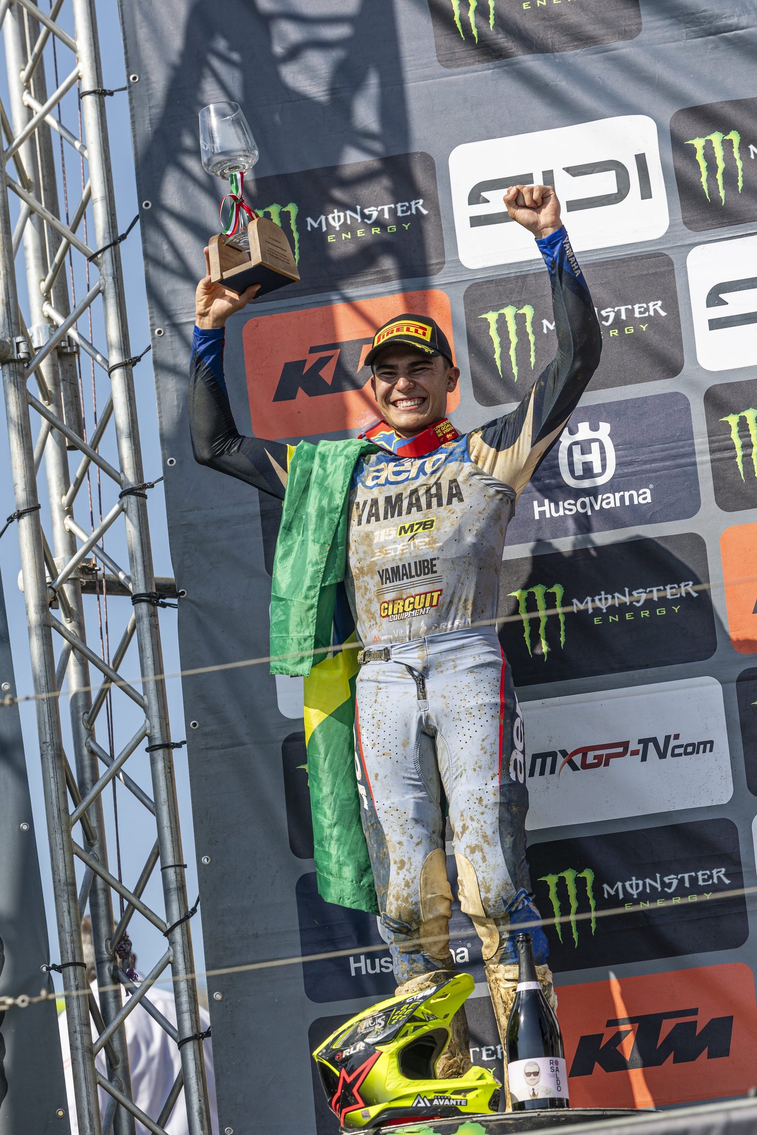 Bê Tibúrcio conquista vice-campeonato em Montevarchi e leva o motocross brasileiro ao pódio do EMX250