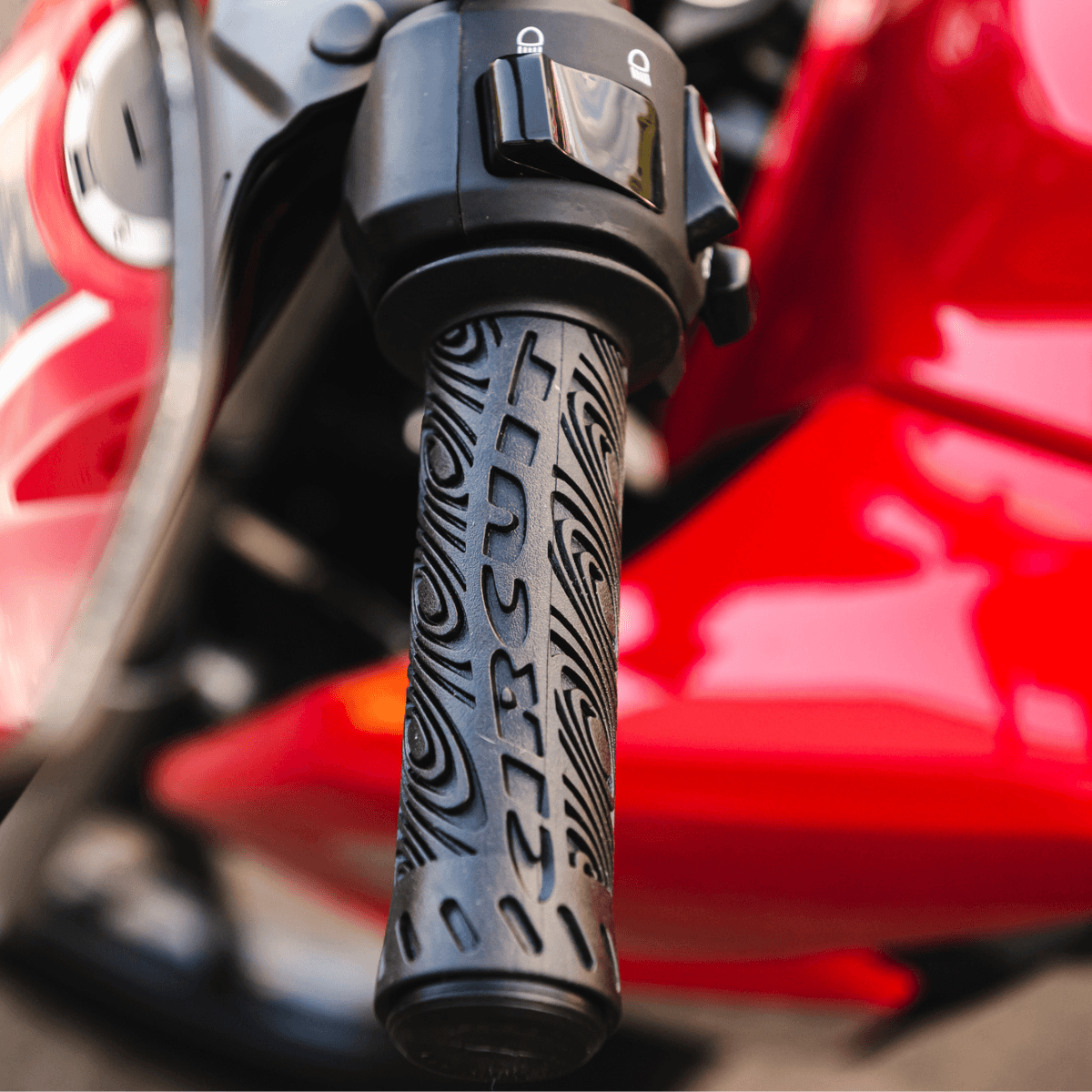 Manopla Interlagos Vazada