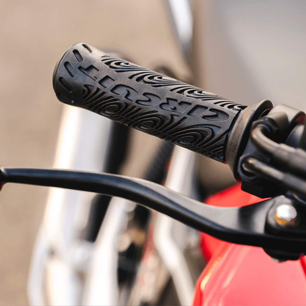 Manopla Interlagos Vazada